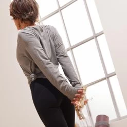 Long-sleeved Cotton Yoga T-shirt -Fit Zone Shop long sleeved cotton yoga t shirt 6